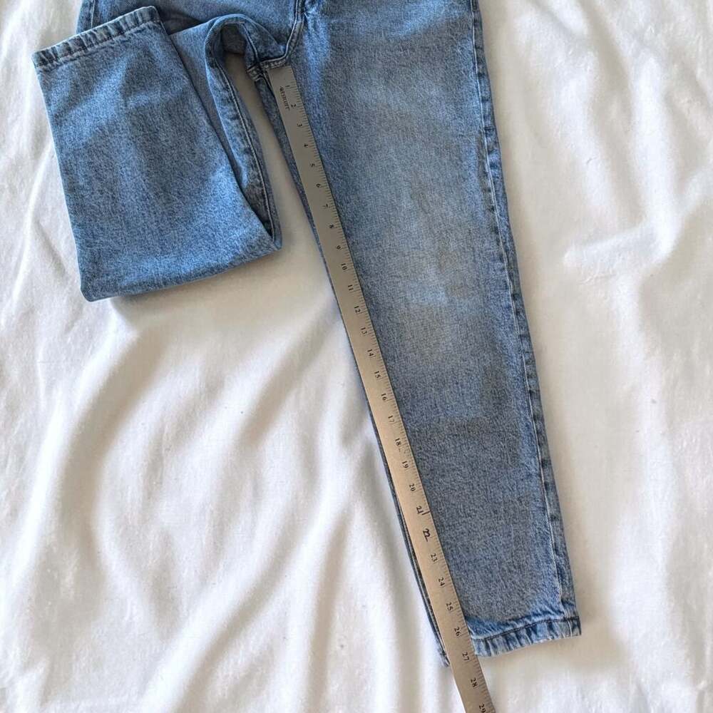 Zara 90s Inspired Jeans Light Wash Denim Size 6 - Picture 6 of 8